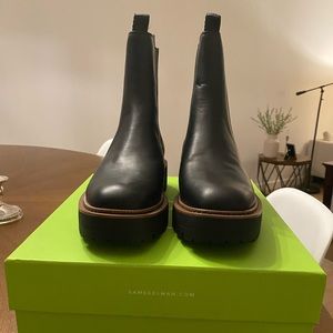 Sam Edelman Chelsea boots! Size 8.5. New with tags!